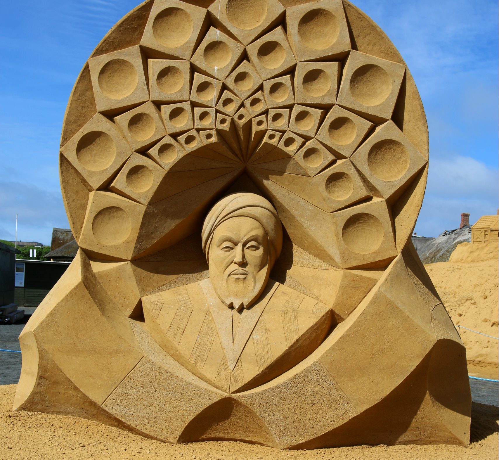 Sandskulptur af troldmand